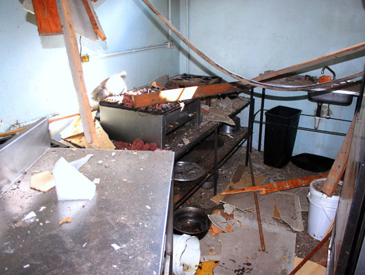 Explota chimbo de gas en panadería de bulevar Morazán