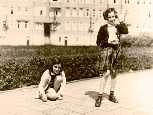 Descubren juguetes de Anna Frank y serán exhibidos en Holanda