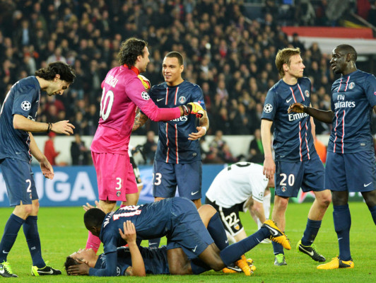 PSG empata con el Valencia y clasifica a cuartos 18 años después