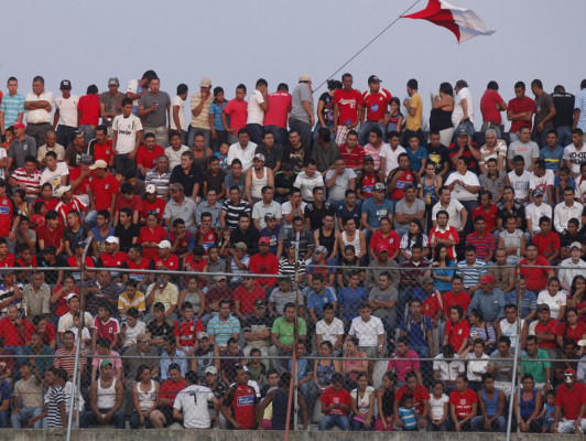 Deportes Savio da el primer golpe al Victoria