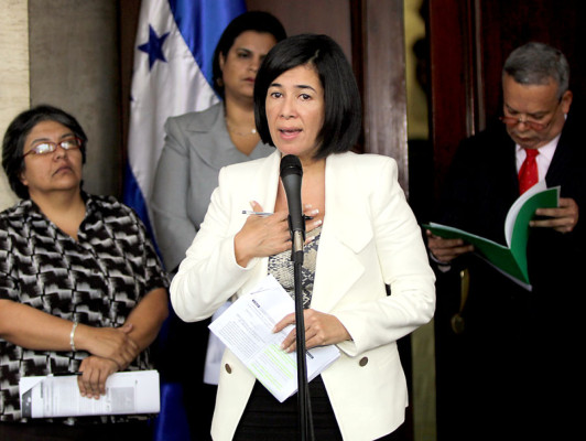 Interventora promete resultados satisfactorios