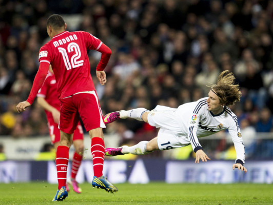 Triplete de Cristiano Ronaldo en goleada al Sevilla