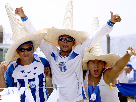 FOTOGALERÍA: El color del Honduras-México