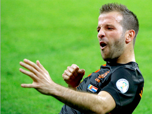 Holanda gana a Rumanía con marcador de 4 a 0