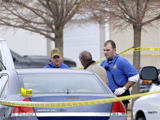 Atacante mata a tres personas en Colorado y luego se suicida
