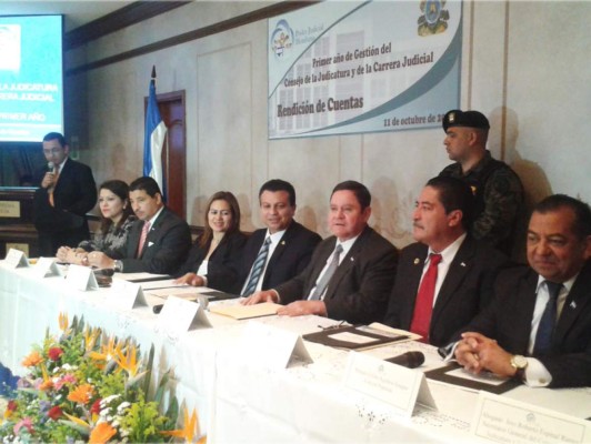 Más de 100 suspendidos ha dejado depuración judicial de Honduras