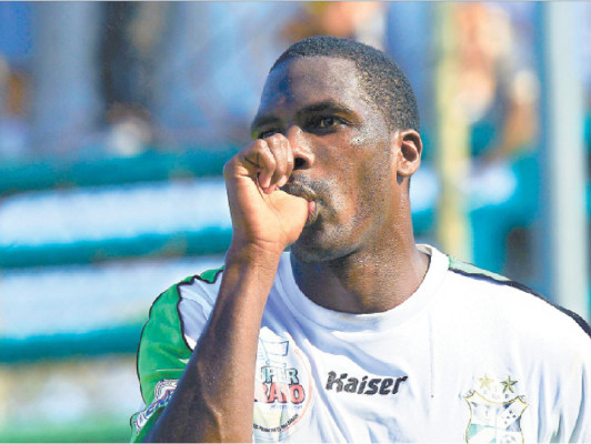 Javier Estupiñán dedica sus goles a su hija