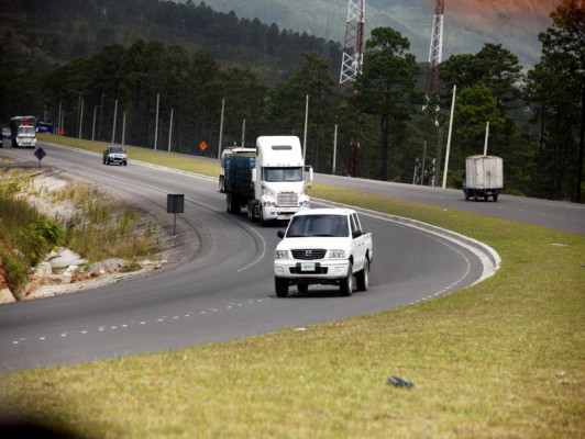 Coalianza pide parar las críticas contra concesión de carreteras