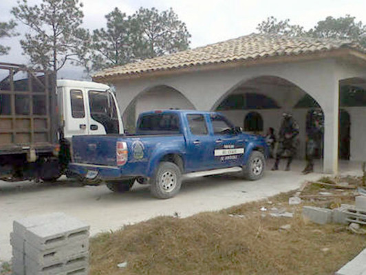 Por asesinato de una maestra capturan a alcalde en Intibucá