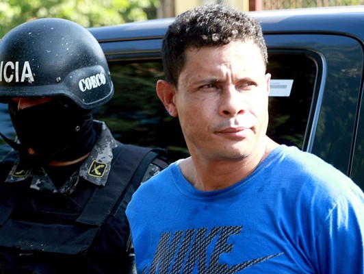 'Ese es el que me le dio muerte a mi hijo”