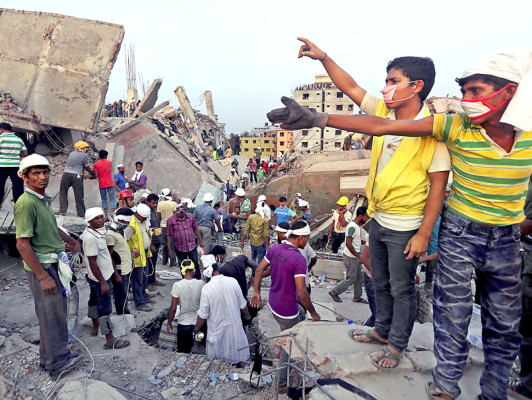 A más de 230 sube la cifra de víctimas en Bangladesh