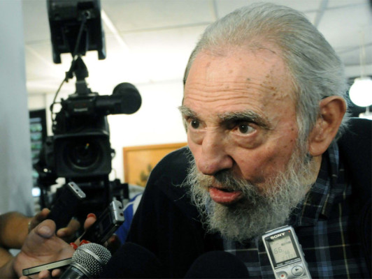 Reaparición de Fidel Castro, única sorpresa en elecciones en Cuba