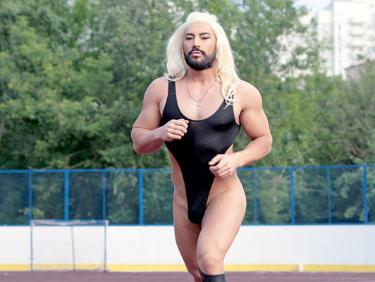 Pavel Petel, el bisexual que sobrevivió a la muerte en Rusia