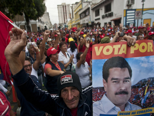 Suben a 8 muertos por violencia en Venezuela