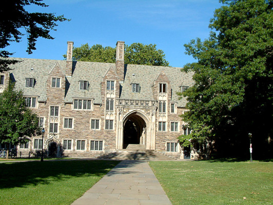 Princeton lidera la lista de mejores universidades de EEUU