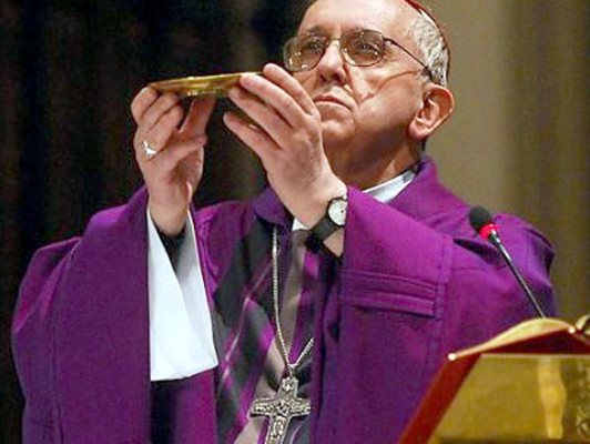 Acusaciones contra el Papa son 'calumniosas'