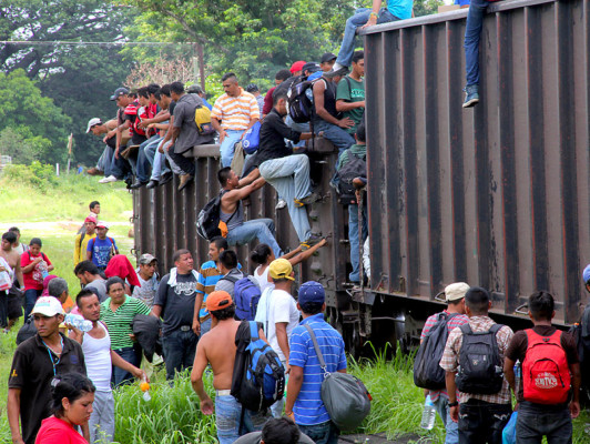 Legalización de migrantes podría tardar 13 años