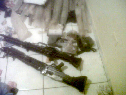 Decomisan fusiles, coca y granadas antitanques