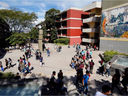 Honduras: Colegios mejor evaluados en la PAA de la UNAH son privados