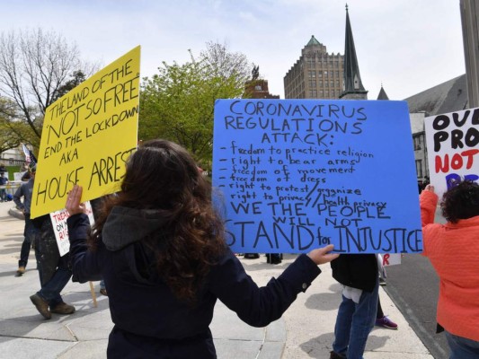 FOTOS: Protesta para 'reabrir' la economía y contra el confinamiento en Pensilvania