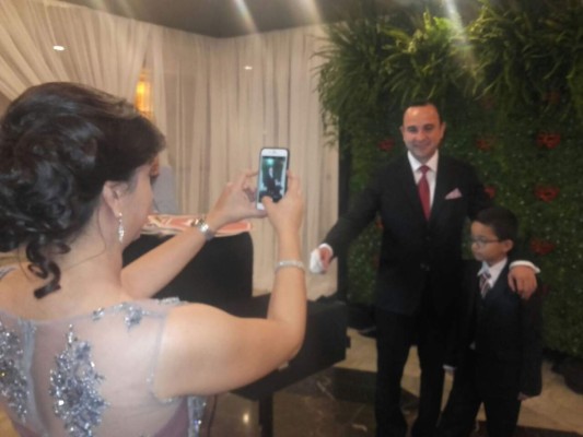 Fotos: Elegancia en la Prom 2017 de la Estancia School