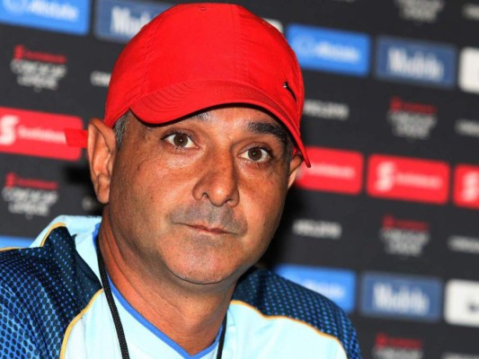 Diego Vazquez arremete contra los árbitros y le manda un mensaje a Pedro Rebollar