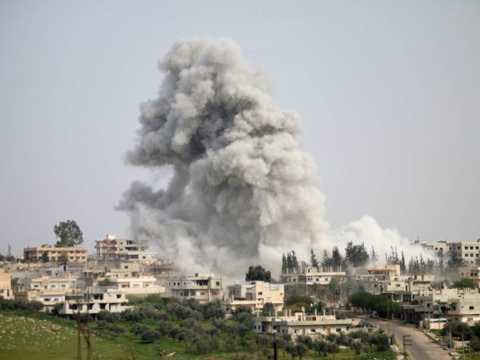 Ataques aliados en Siria dejan 21 muertos, incluso civiles