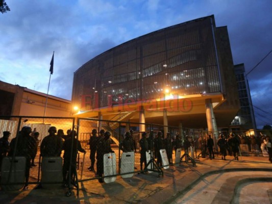 Ambiente vivido en la elección de la junta en propiedad del Congreso Nacional de Honduras