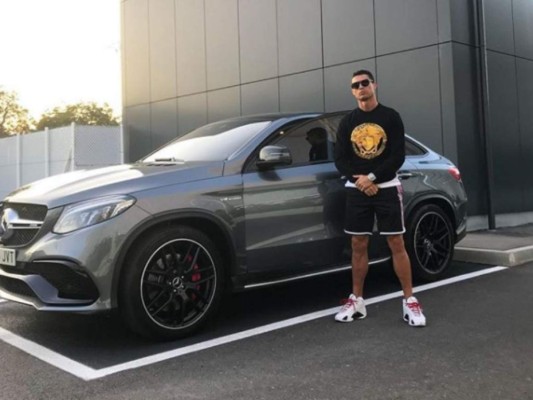 Así es el lujoso Bugatti de Cristiano Ronaldo; solo hay 10 en el mundo (FOTOS)