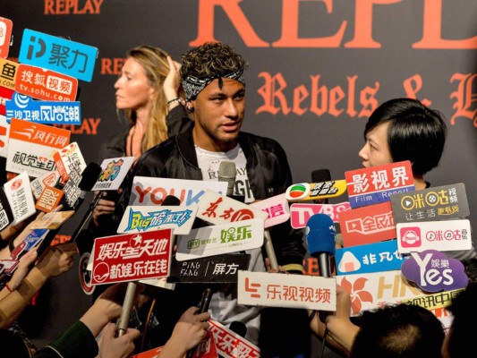 'Se busca por traidor', así intimidan a Neymar en Barcelona