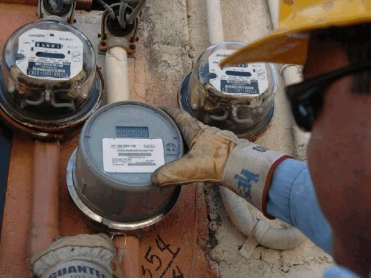 Ajuste a tarifa generará 30 millones de lempiras al mes a la ENEE