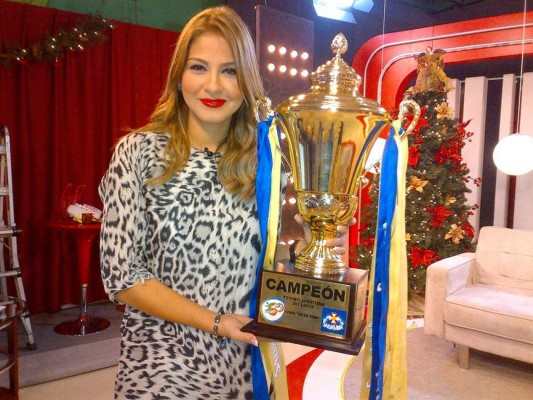 Kritza Pérez, la diputada que saca suspiros en el Congreso