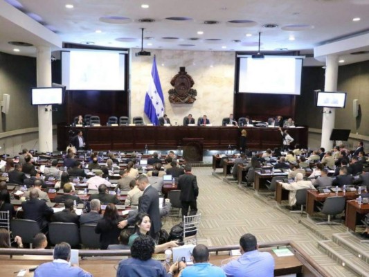 Ley que regula el odio en redes sociales pasa en primer debate en el Congreso Nacional