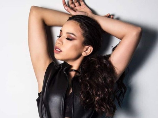 A dos días de la gran final, fanáticos muestran su apoyo a Angie Flores