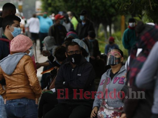 Solo el 25% de capitalinos usa bien la mascarilla