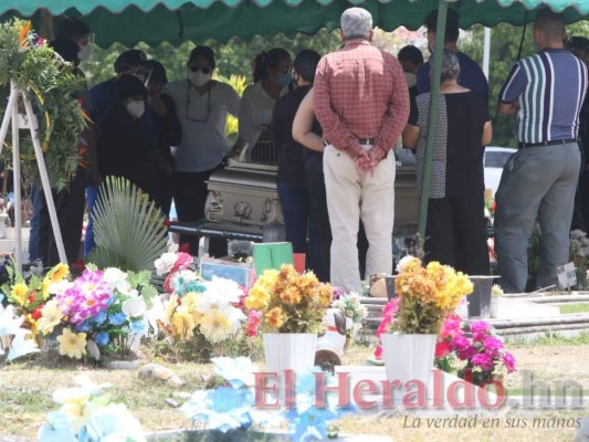 Con misa dan último adiós a la abogada Indiana Beatriz Castellanos (FOTOS)