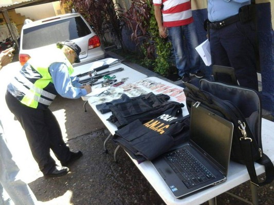 Capturan a supuestos responsables de prenderle fuego a bus de 'Café el Indio' en la capital