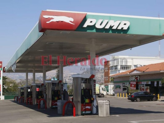 Unos con hambre, otros con miedo, capitalinos se encierran por coronavirus