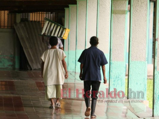 Pacientes y personal del Santa Rosita se contagiaron de covid-19