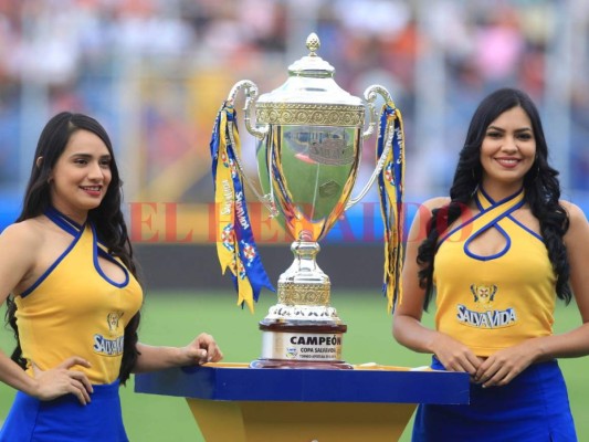 Olimpia vs Motagua: Bellas mujeres adornan el Estadio Nacional en la final de ida