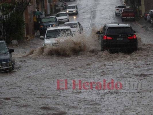 Sigue la alerta verde por otras 24 horas para cinco departamentos de Honduras