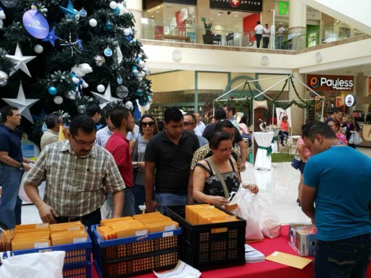 Entrega de chips en Mall Multiplaza jueves y viernes