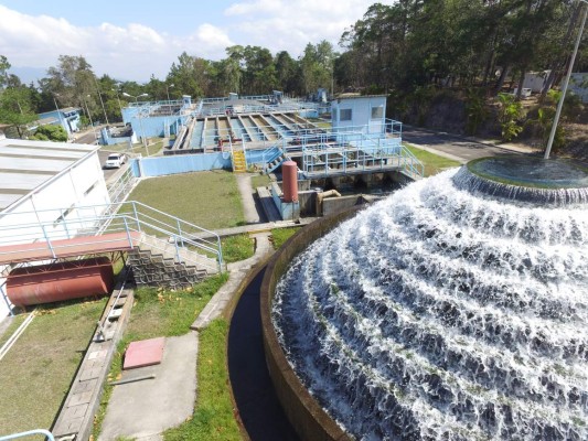 Represas de la capital de Honduras registran menos del 50% de agua