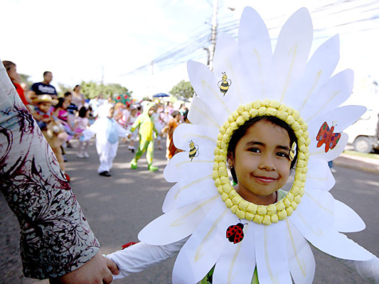 Estudiantes de básica y prebásica festejan el Día del Ambiente en la capital de Honduras