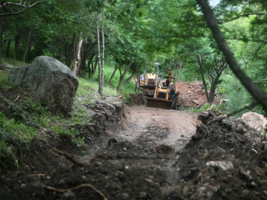 Inician las obras en el primer sendero del Juana Laínez en Tegucigalpa