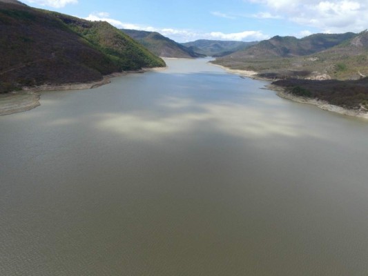 Represas de la capital poseen un 15 por ciento más de agua que en el año 2016