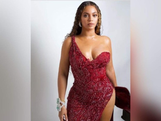 FOTOS: Famosos que mejor huelen y hasta han creado sus perfumes  