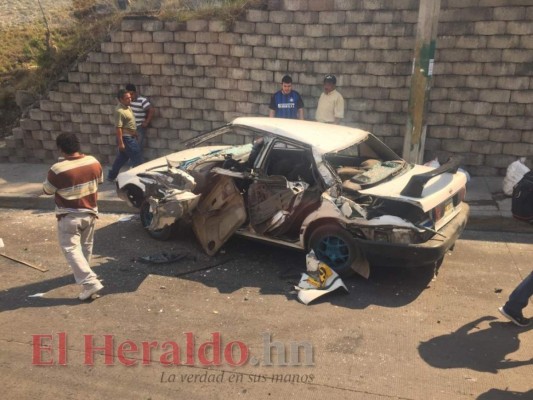 Muerte, dolor y destrozos del accidente en la colonia El Carrizal en imágenes