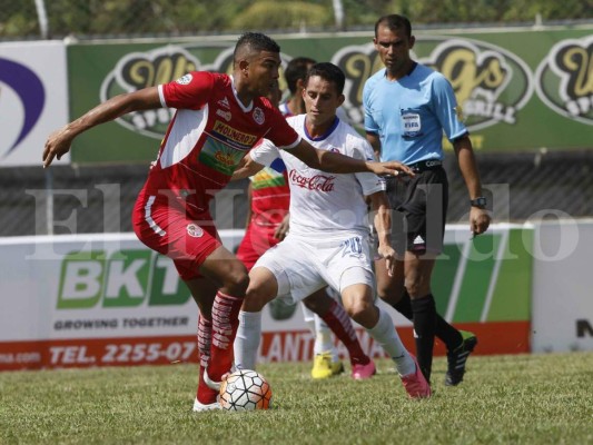 Olimpia con media copa en la mano, venció 2-1 a la Real Sociedad con goles de Alex y Costly