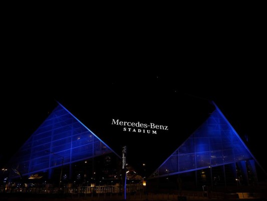 Edificios en EEUU se tiñen de azul en apoyo a los que combaten el Covid-19